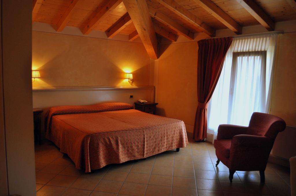 Hotel La Corte Bedizzole Cameră foto